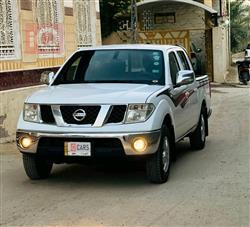 نیسان نەڤارا